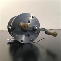 SHAKESPEARE TRIUMPH 1958 FISHING REEL