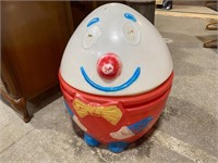 Vintage Humpty Dumpty toy chest