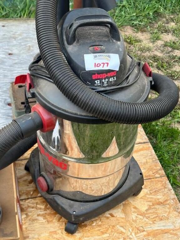 Shop Vac, 12 gallon, works