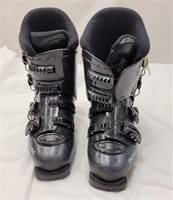 Rossignol size 8 snowboard/ski boots