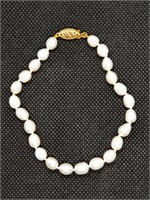 Vintage pearl bracelet with 14k gold clasp