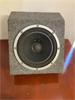 10" SPEAKER IN CARPETED BOX