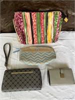 Make-up bags & wallets