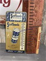 SCOTTOWELS WOOD THERMOMETER-APPROX 18"TX9"W
