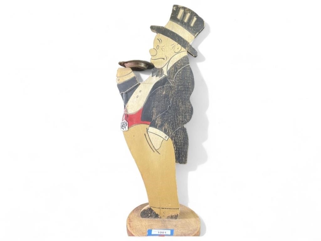 Vintage Figural Wooden Butler Ashtray