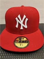 New. NY cap. Red. Sz 7 1/4