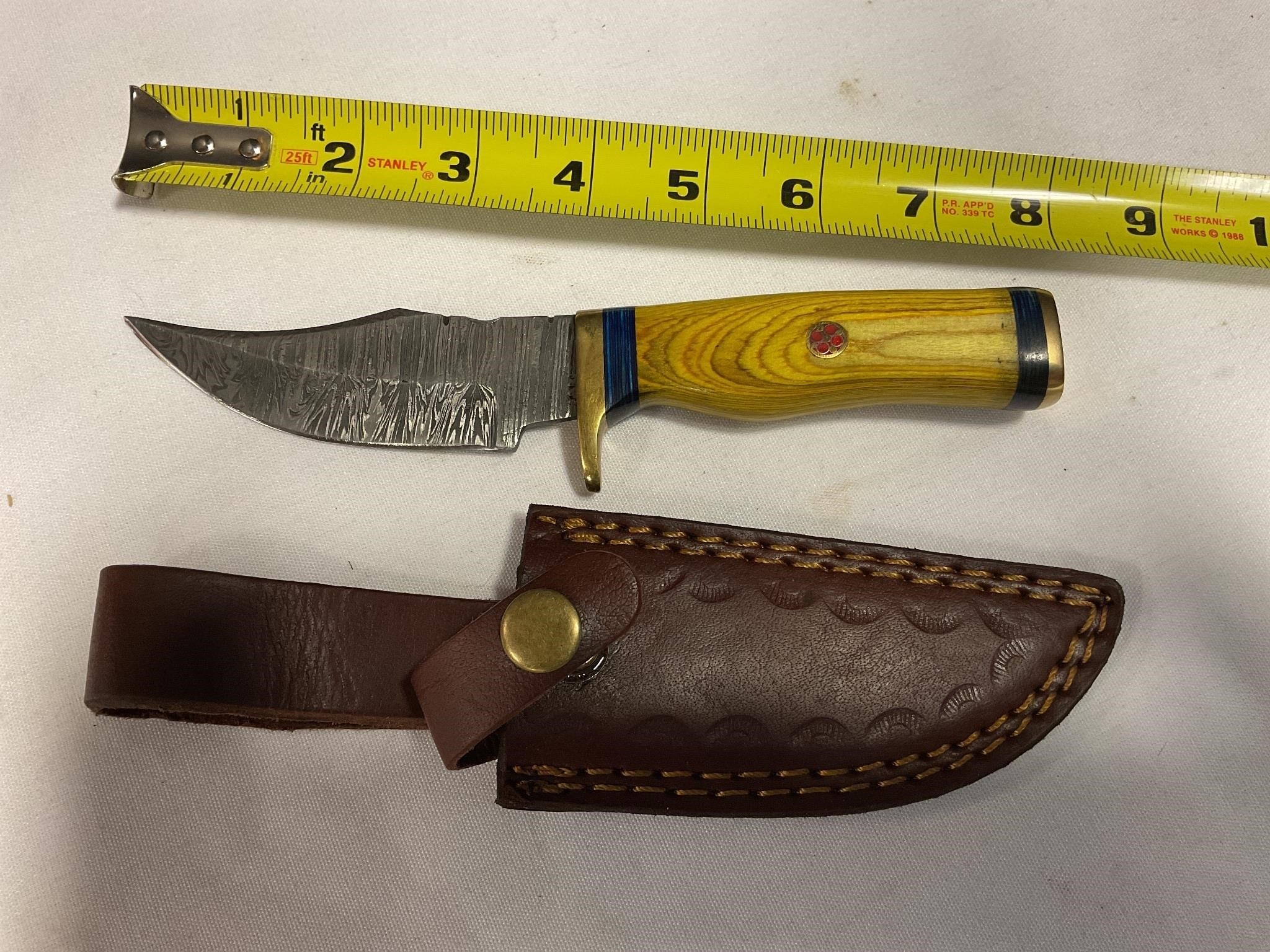 Damascus steel knife with sheath