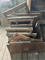 LARGE LOT OF WOODEN PICTURE FRAMES