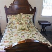 VICTORIAN  CARVED FULL SIZE BED (WITHOUT BEDDING)