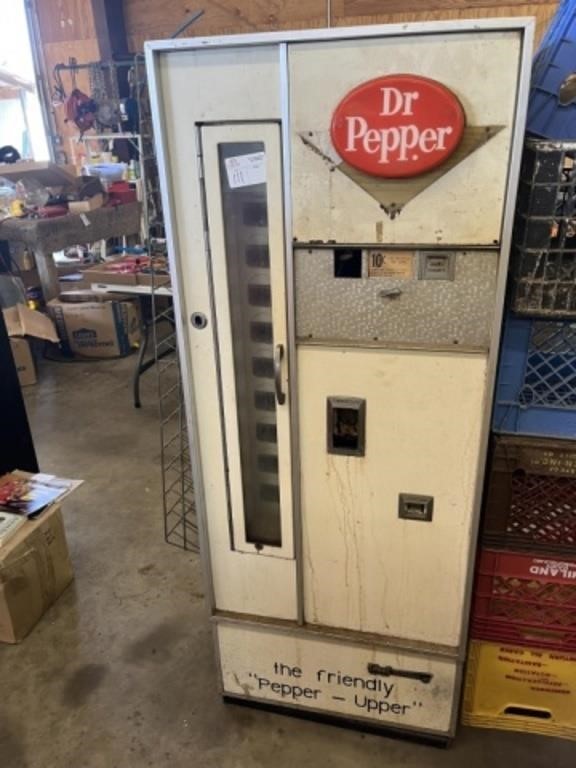 Vintage Dr. Pepper Machine