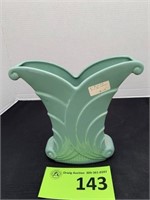 Abingdon Pottery Green Vase 513