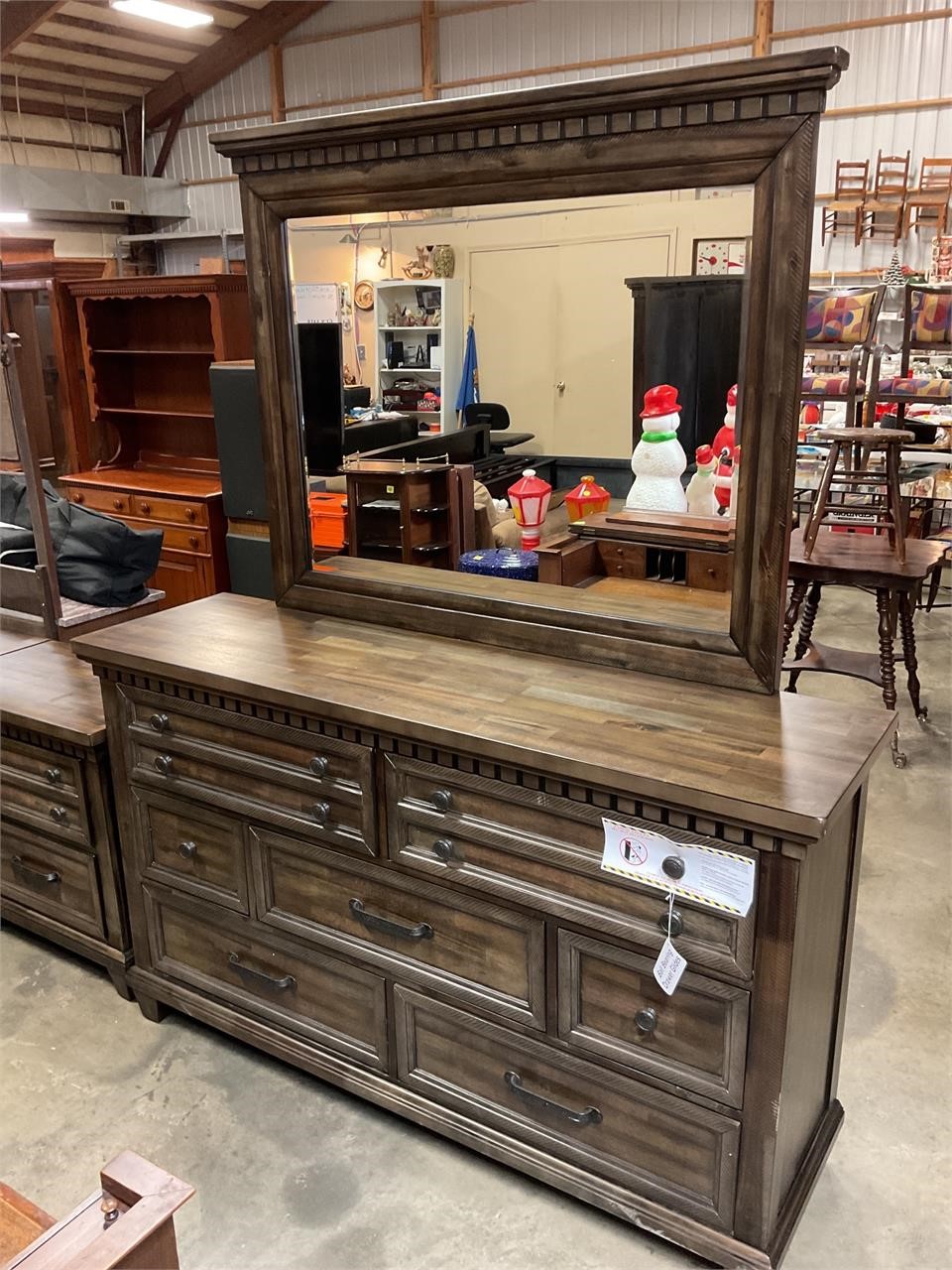 New 7 drawer mirrored dresser,ball bearing drawers