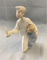Lladro figurine, 8 inches-pouces