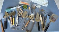 Kitchen hand utensils, serving utensils