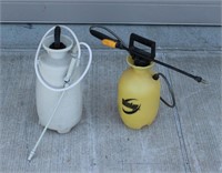(2) Hand Pump Garden Sprayers