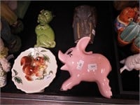 Four vintage wall pockets decorated with animals