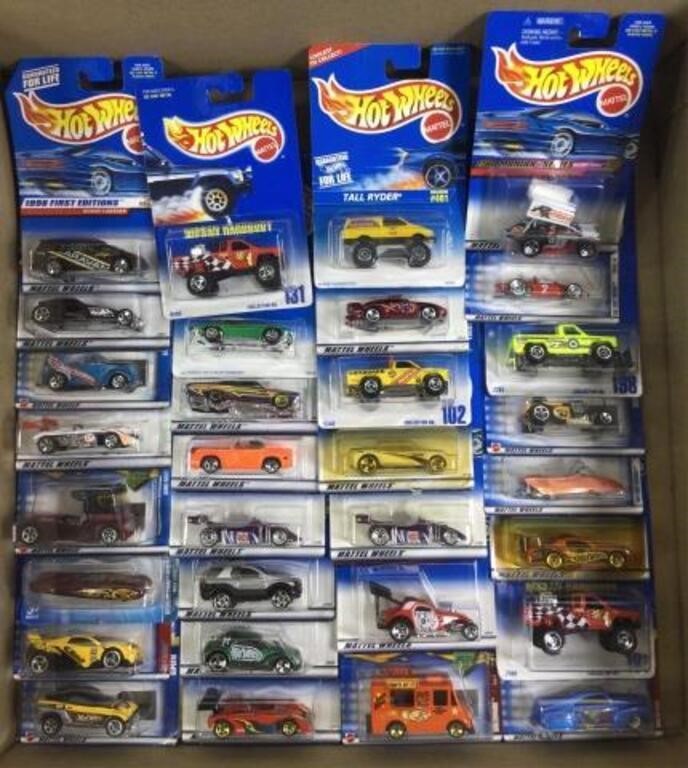 (32) Hot Wheels Die Cast Cars