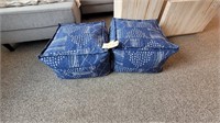 2PC POUFS