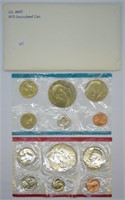 1975 MINT SET P D MINTS