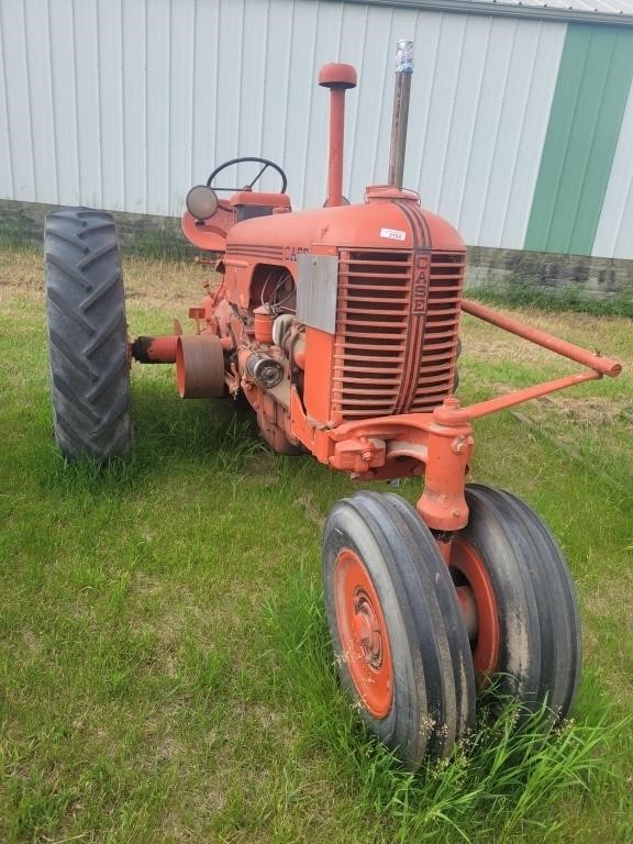 1949 Case Tractor - Serial# 5324838 - Engine is