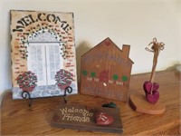 Painted Slate Welcome"Wall Plaque & Wooden Decor