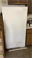 Magic chef refrigerator 33”x66”
