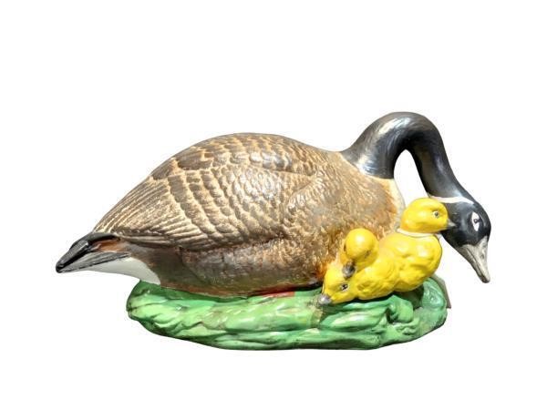 Goose and Goslings Garden Statue - Handcrafted Wil