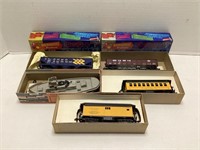 Five Roundhouse HO Gauge Model Trains and Boat
