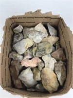 Box lot of flint and chert rocks