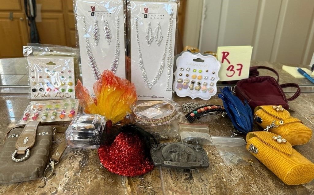 Z - MIXED LOT OF COSTUME JEWELRY, PHONE CASES, MOR