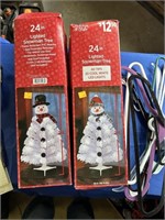 2 snowman trees