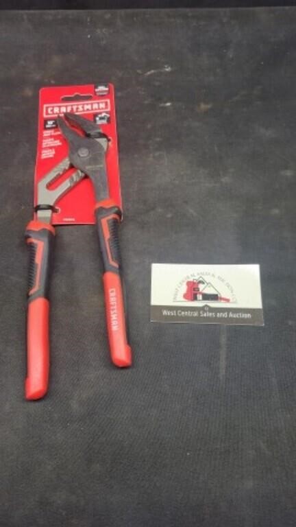 Craftsman groove joint pliers