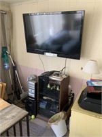 FLAT SCREEN TV / STEREO SYSTEM