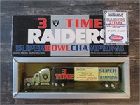 Oakland Raiders NFL Limited Edition Die Cast Truck