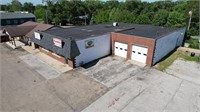 8000  SQ FT BUILDING WITH WALK OUT BASEMENT AND 2 BAY DOORS