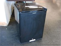 Small Frigidaire Refrigerator w/ Small Freezer