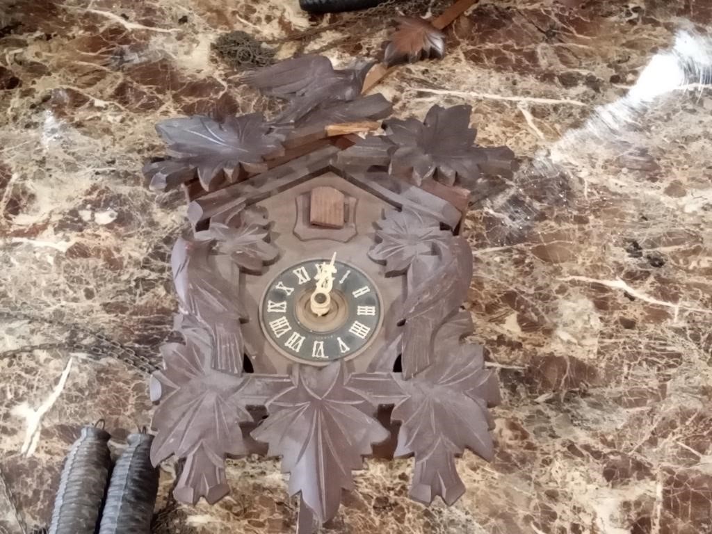 vtg  German Black Forest Coo Coo clock