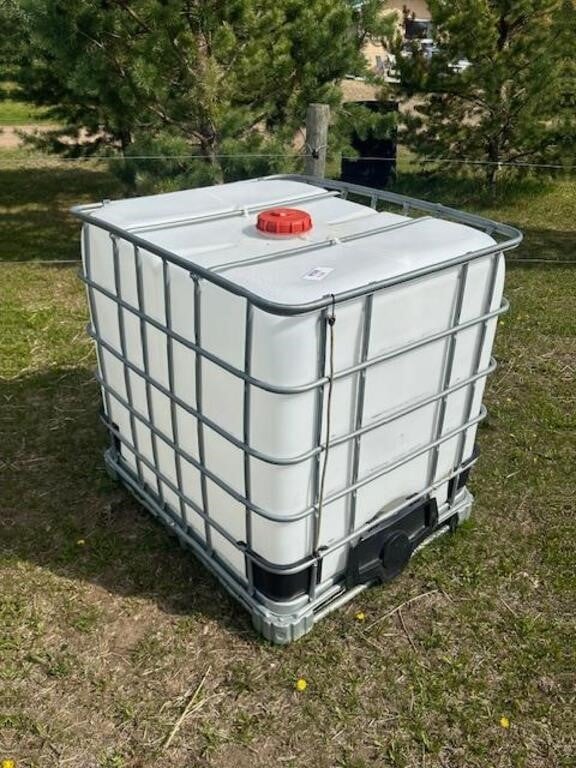 1000 litre water tote w/ skid, tote