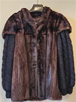 Szor-Diener Fur, Sleeves Button On