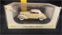 Die cast signature 1937 Cord 812 supercharged