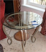 ROUND GLASS TOP WITH METAL BASE TABLE