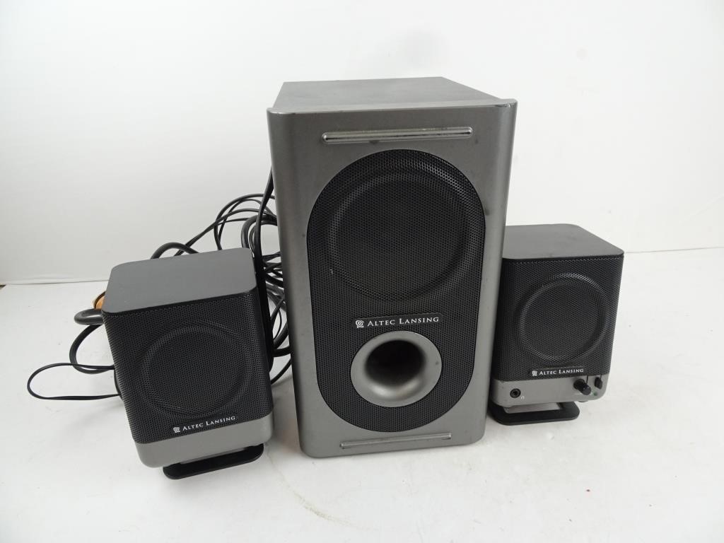 Altec Lansing 221 Amplified Speaker System