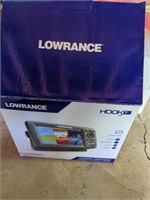 Lowrance Hook 7 with box and attachments