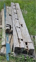 ANTIQUE RECLAIMED BARN BEAMS