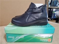 New easy street ankle boots size 7.5