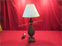 Decorative Pineapple Lamp w/ Shade