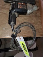 BLACK AND DECKER CORDED DRILL