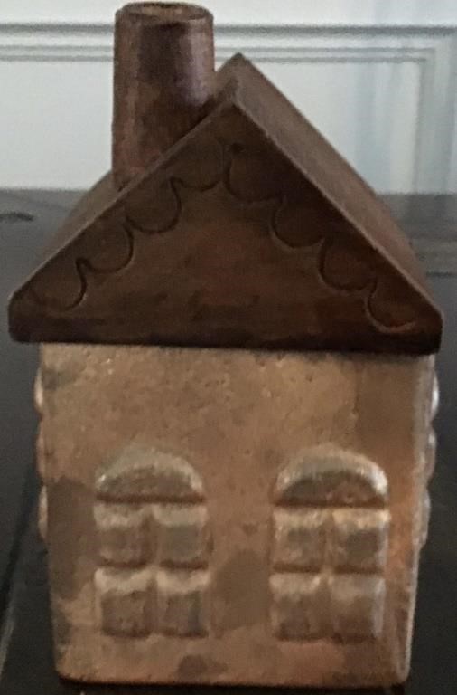 POTTERY HOUSE CANDLE