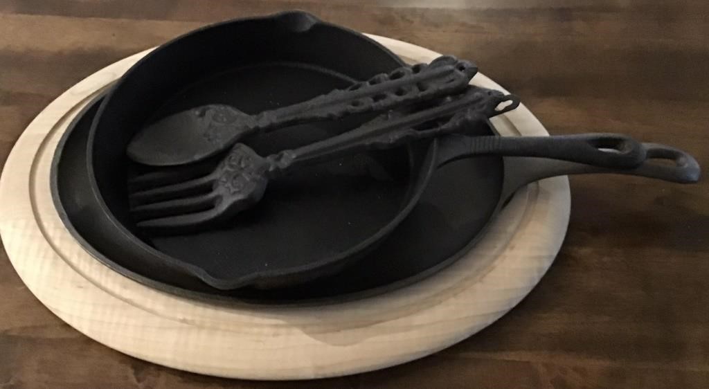 CAST IRON PANS SPOON FORK