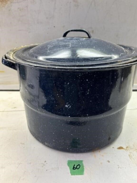 Vintage canning pot with lid